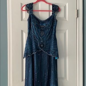 Size medium beautiful sequences long midnight blue